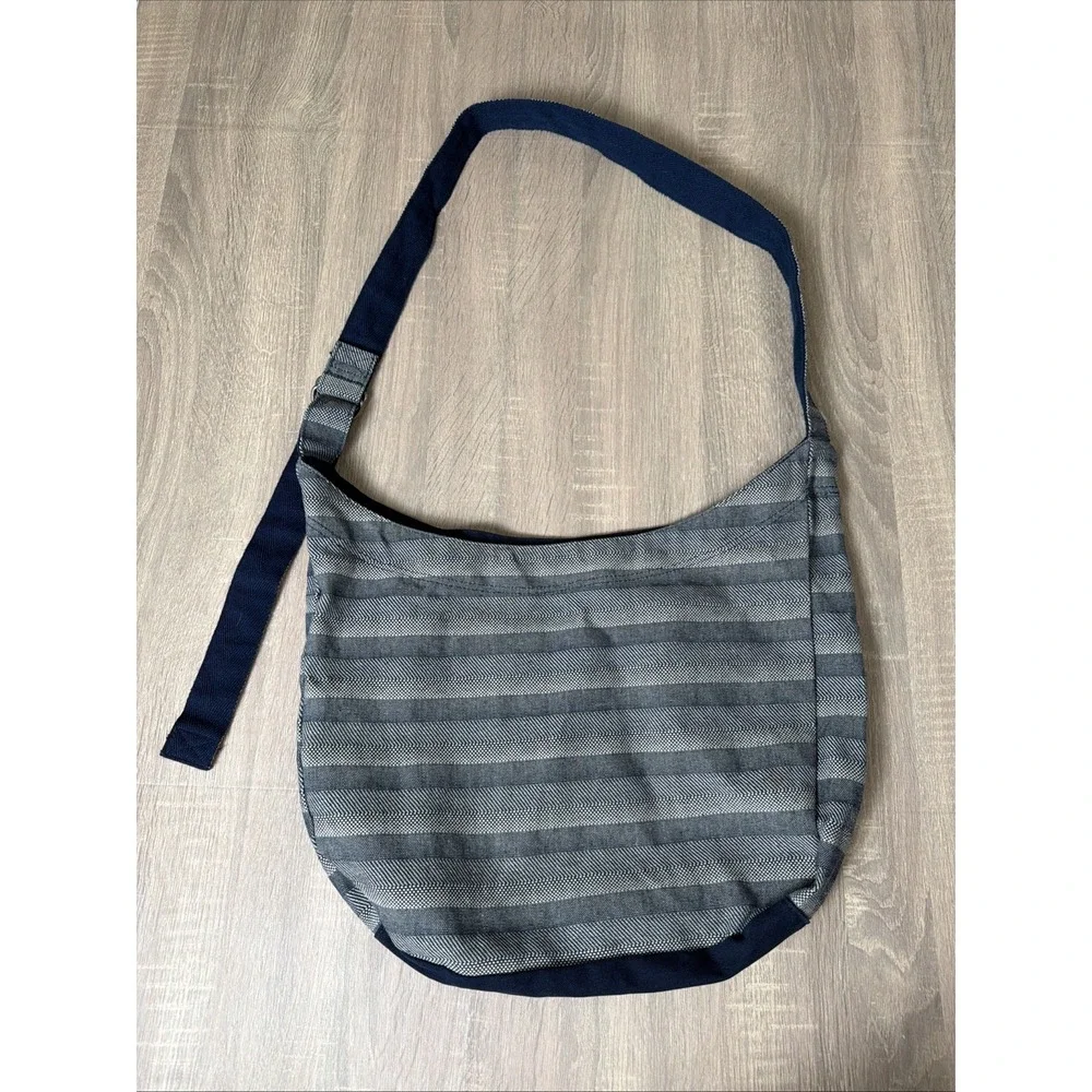 Retro Metro by Thirty One Blue‎ Woven Stripe Crossbody Hobo Purse Bag